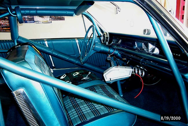 http://www.1963pontiac.com/images/yourphotogallery/robinspar/int2.jpg